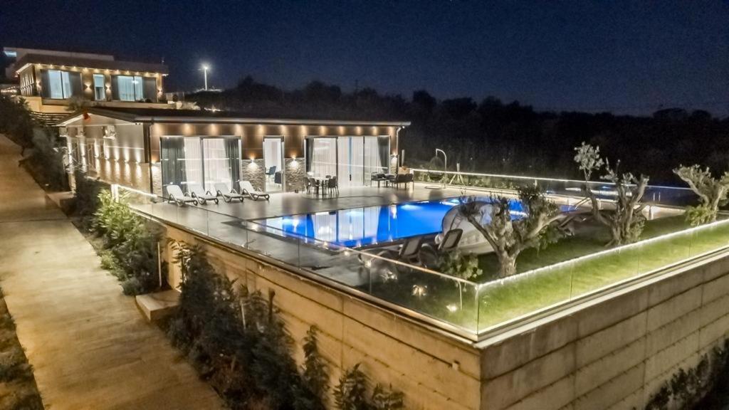 Top Villas ドゥラス エクステリア 写真