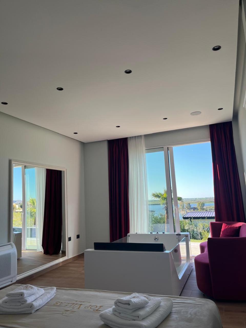 Top Villas ドゥラス エクステリア 写真