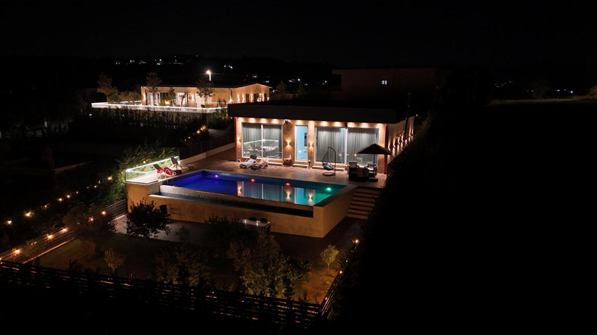 Top Villas ドゥラス エクステリア 写真